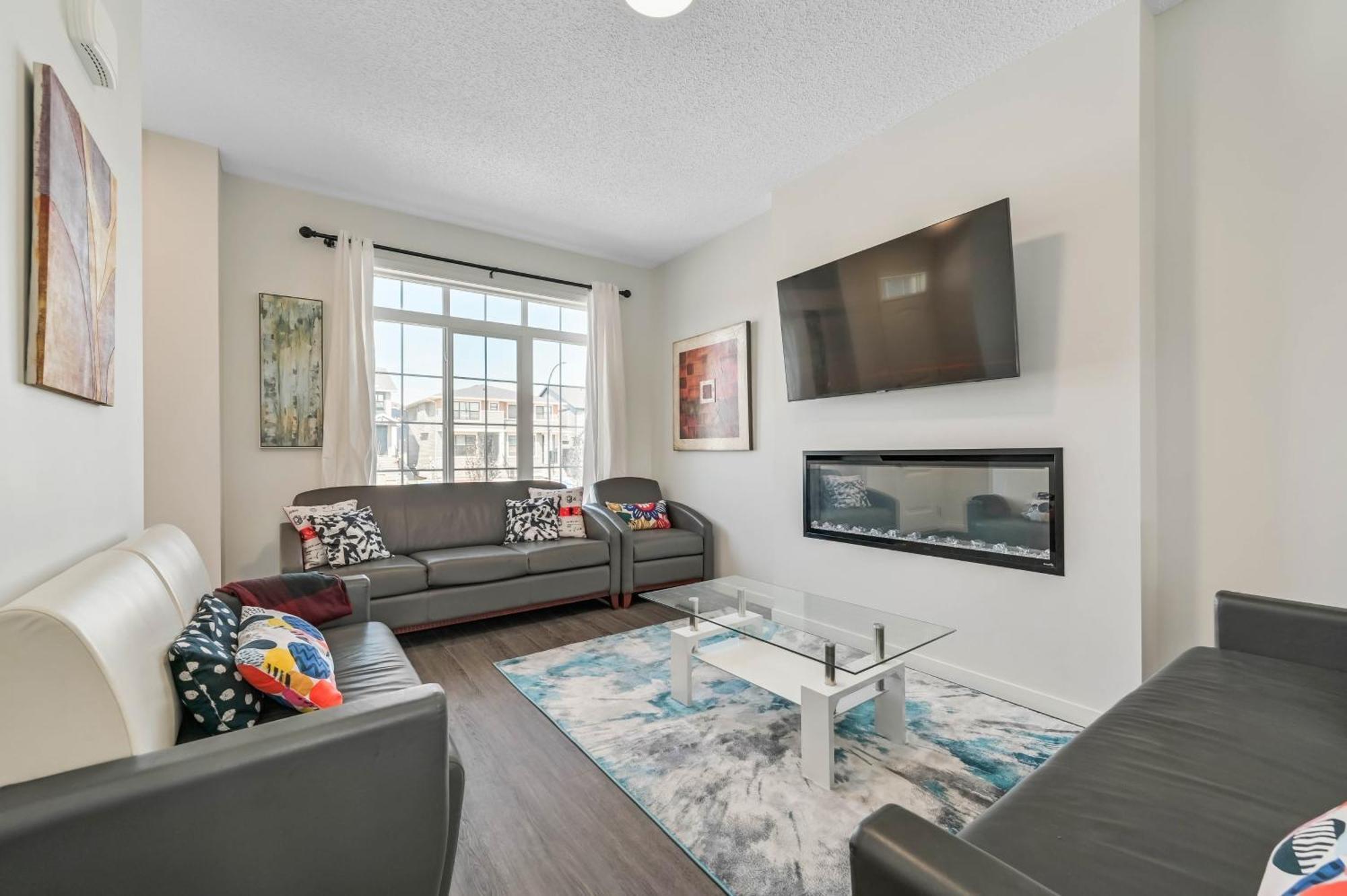 Apartment Brand New 3-bedroom House *