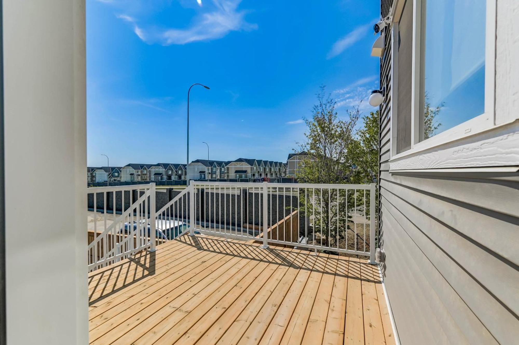 Apartment Brand New 3-bedroom House Calgary