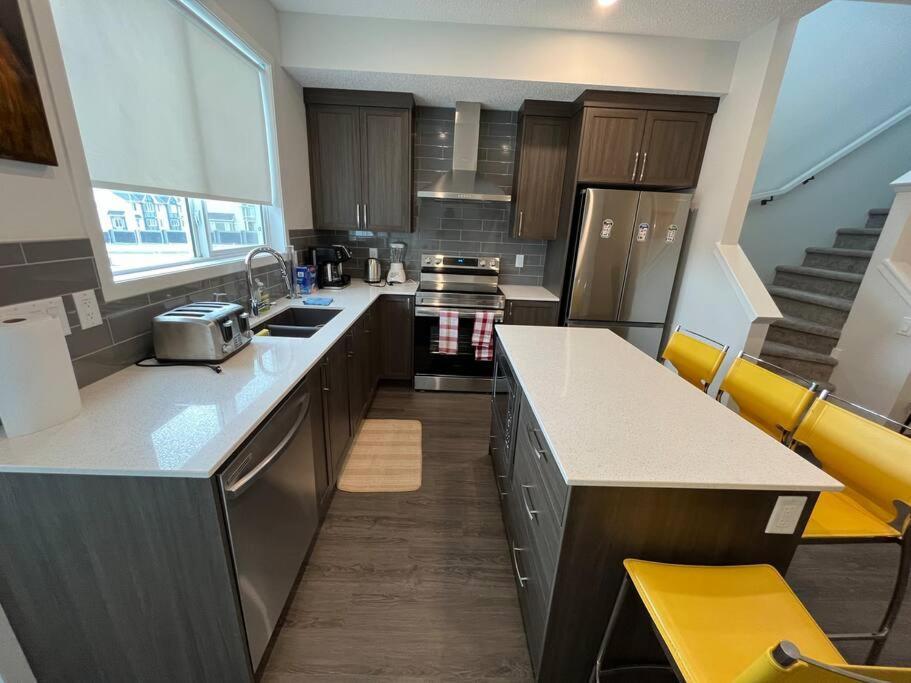 Apartment Brand New 3-bedroom House *